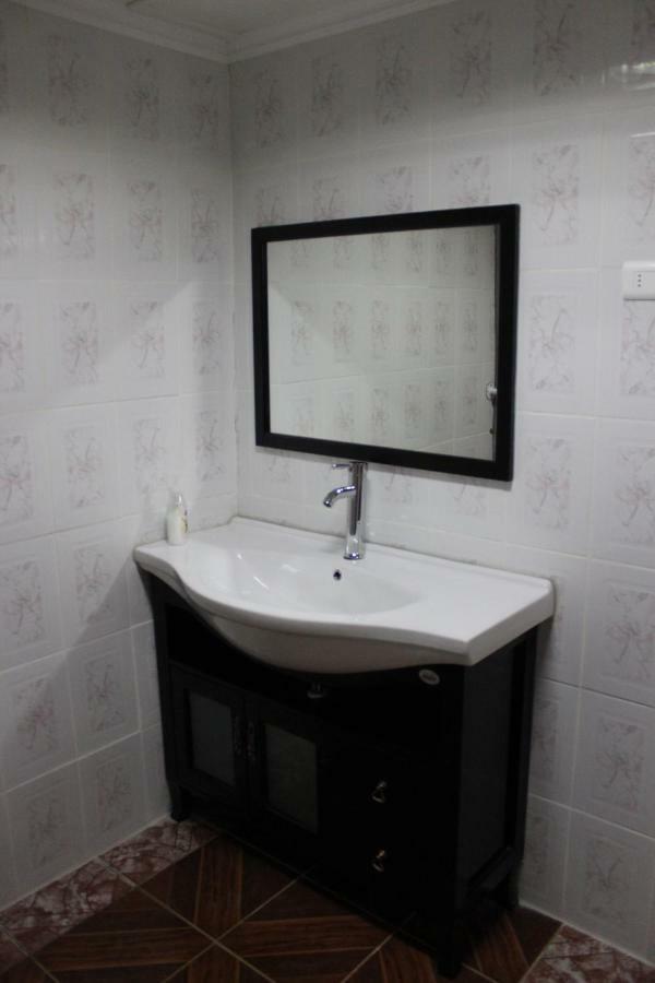 פוארטו וויליאמס Hotel Forjadores Del Cabo De Hornos מראה חיצוני תמונה