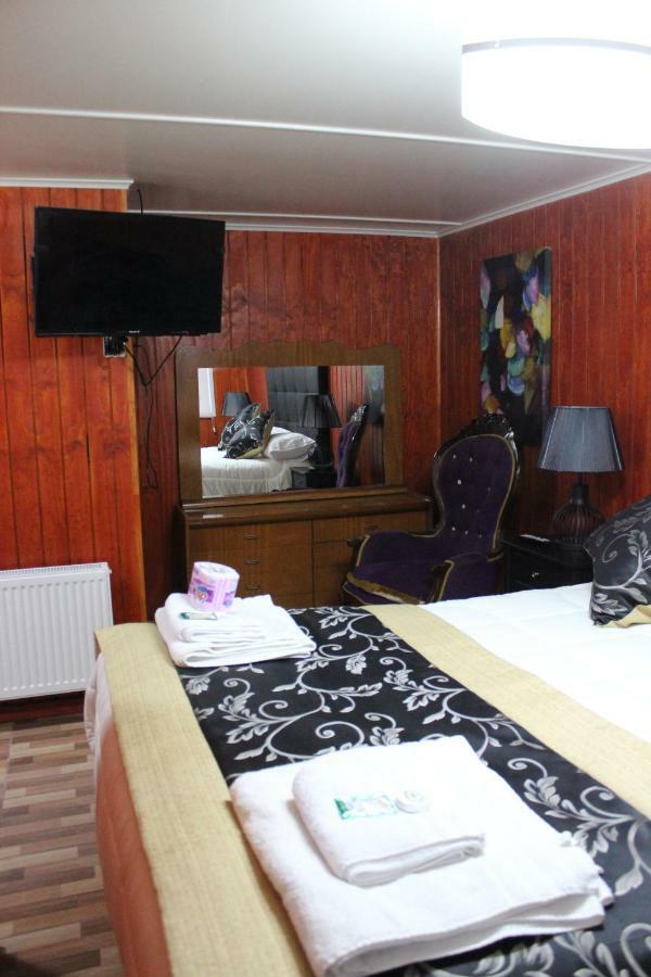 פוארטו וויליאמס Hotel Forjadores Del Cabo De Hornos מראה חיצוני תמונה